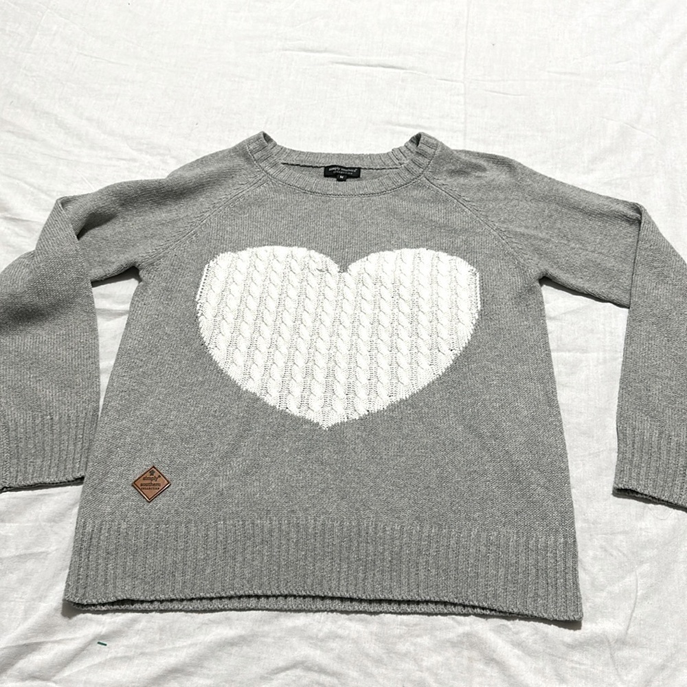 Simply southern light gray knit sweater Medium white heart cable knit